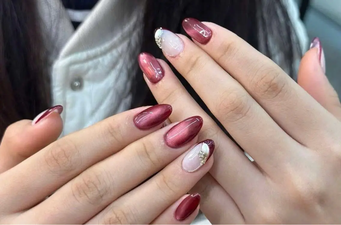 ネイル フレンチネイル ジェルネイル ガラスフレンチ 韓国ネイル マグネットネイル ハンドネイル Minette Nailのネイルデザイン