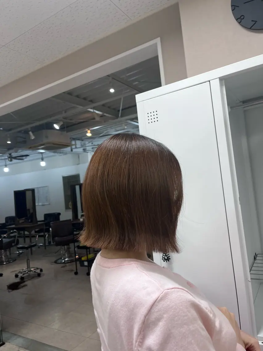 ショート カラー 顔周りカット レイヤーカット ユニセックスデザイン ショーイチのヘアスタイル