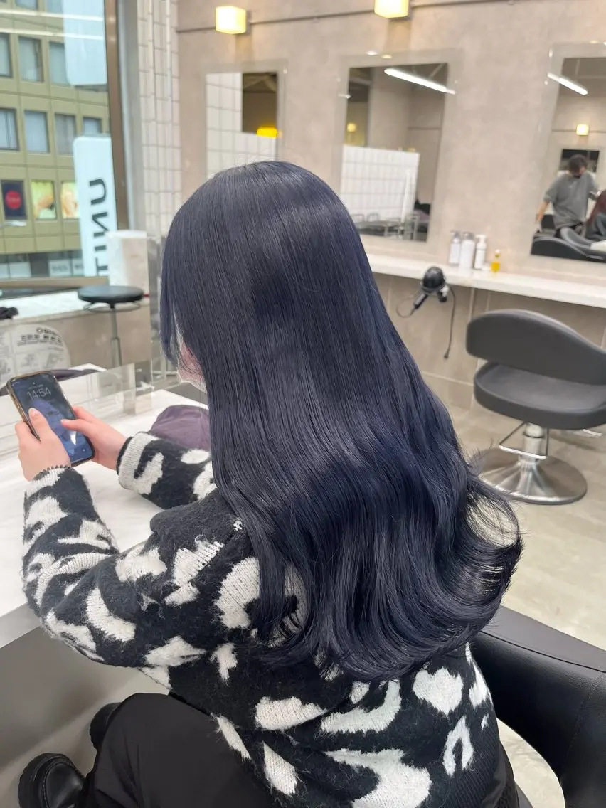 セミロング ヘアカラー トリートメント ヘッドスパ ヘアセット 寒色/ベージュヘア ブリーチありMiOのヘアスタイル