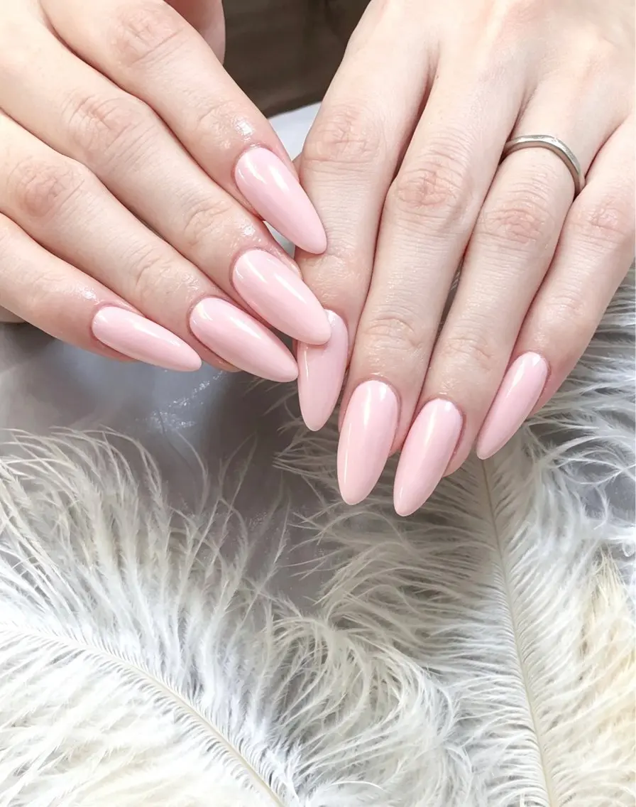ネイル ハンドネイル Glow Minamiのネイルデザイン