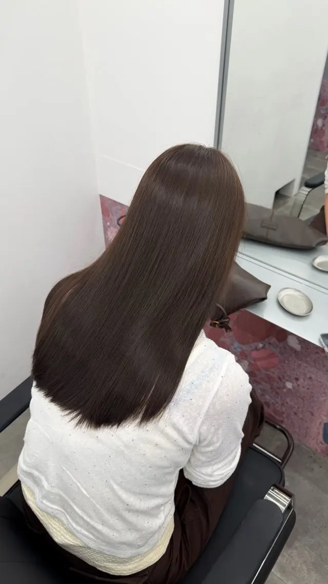 ロング PELE SAKAE さやかのヘアスタイル