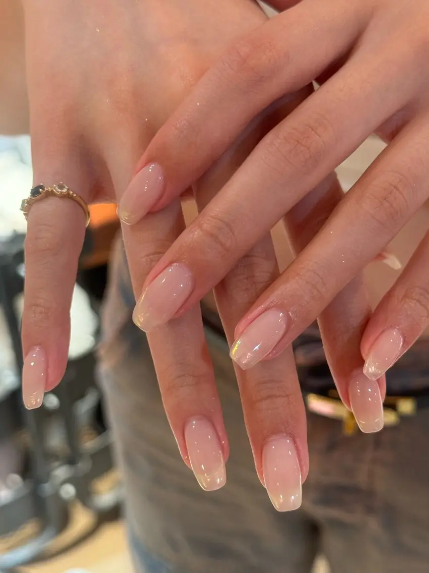 ネイル アートネイル オーロラネイル チークネイル フレンチネイル ガラスフレンチ 🎀🎀YooLi Nail Salonのネイルデザイン