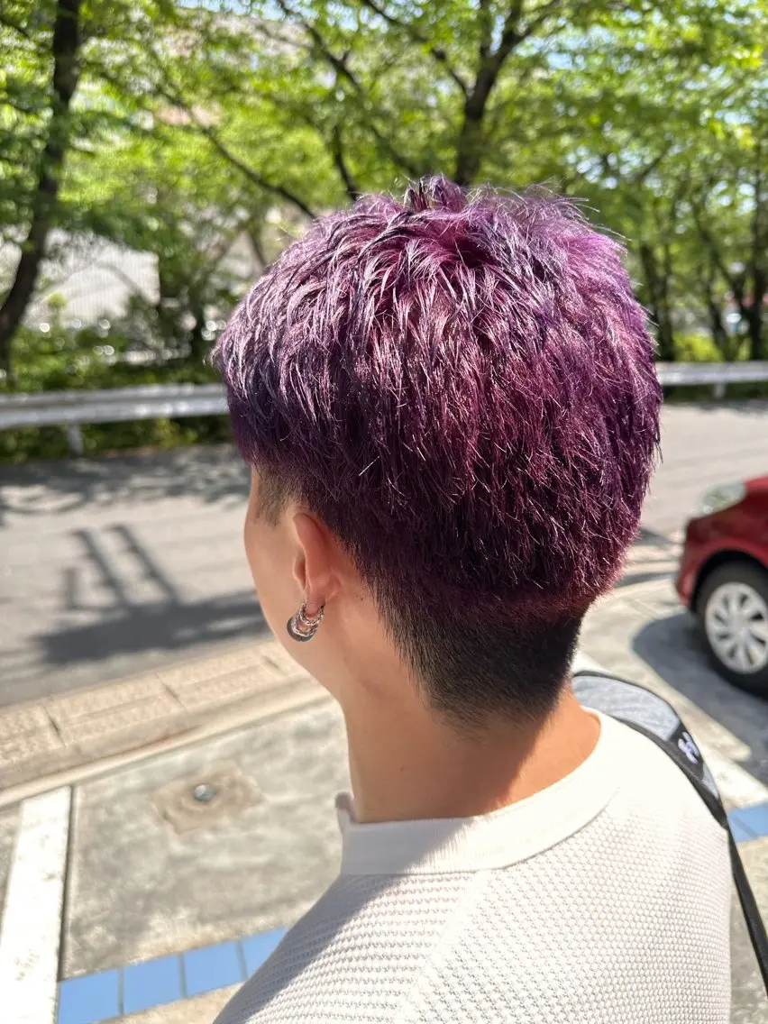 ショート メンズ メンズブリーチ メンズショート スパイキーショート パープルカラー ショートヘア CLALA瀬田店 やまもとまさたかのヘアスタイル