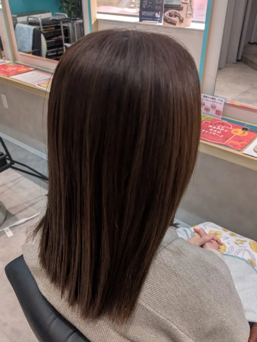 セミロング カラー カット ヘアカラー 田端みおと🐱 SoZoBridgeのヘアスタイル
