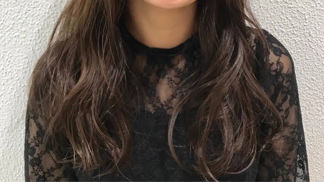 セミロング カラー 当日予約🆗✂︎ ウエモト タクのヘアスタイル