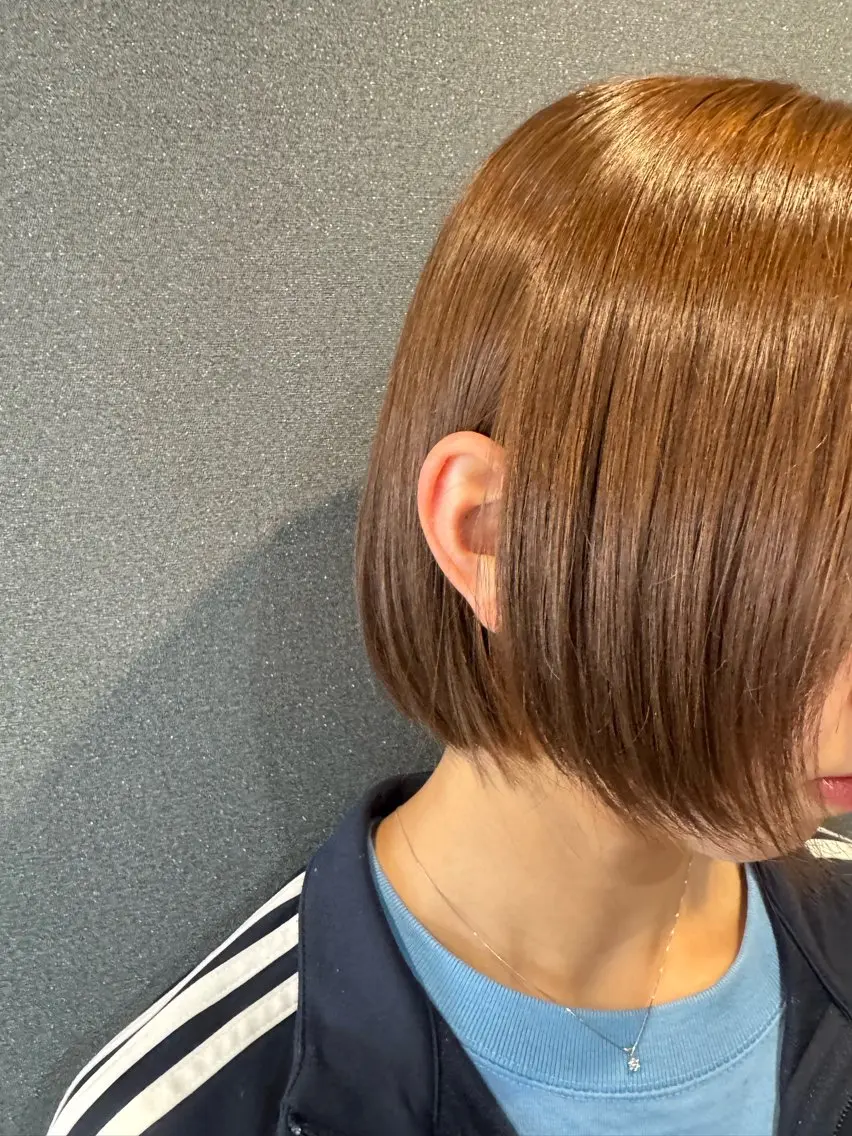 ミディアム カラー 切りっぱなしボブ ボブ ワタナベ テルマサのヘアスタイル