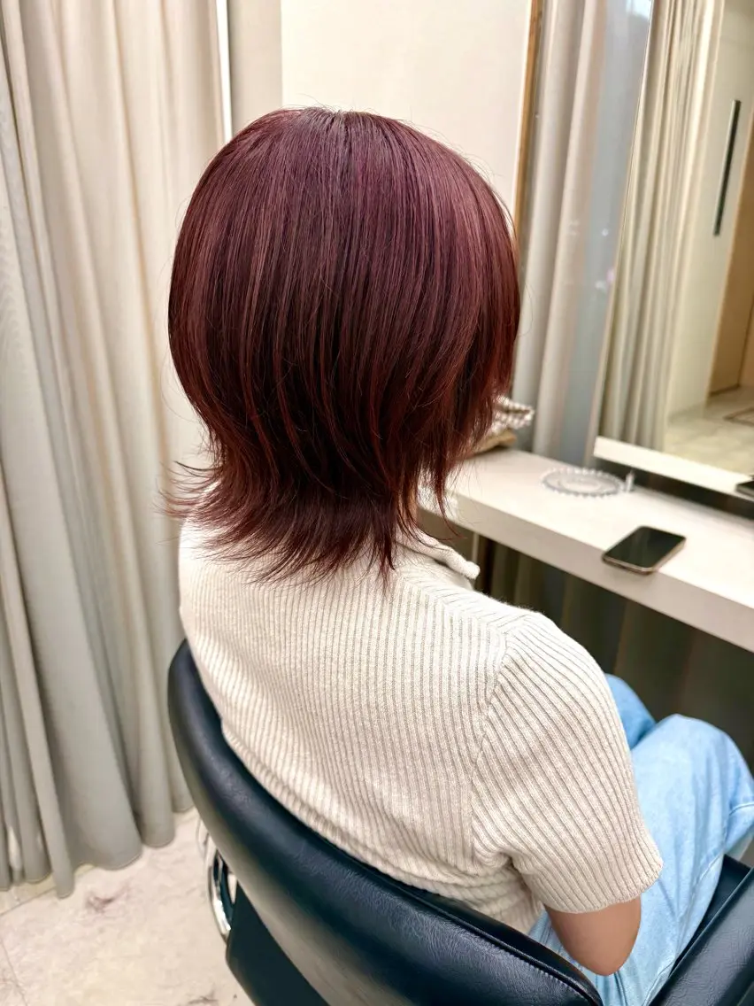 ショート カラー ブリーチ ボルドーカラー ブリーチなしカラー haru 髪質改善サロンのヘアスタイル