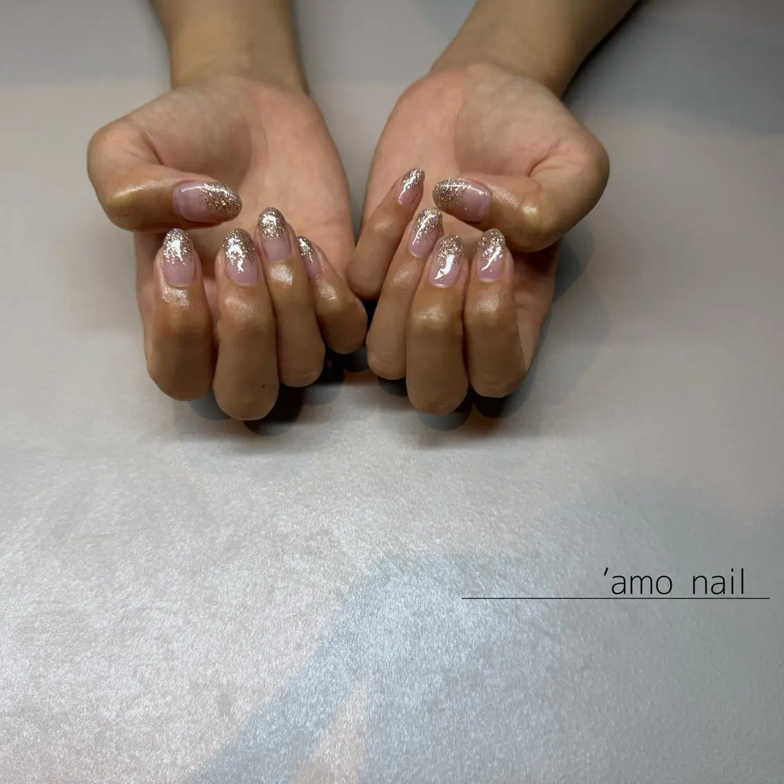 ネイル ラメ(グリッター) ラメグラデーション 'amo nailのネイルデザイン