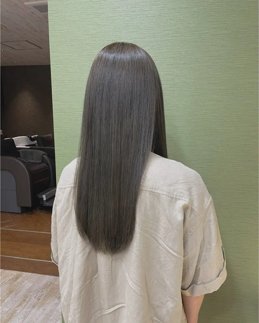 ロング カラー カット ヘアカラー 縮毛矯正 トリートメント 佐々木 美帆のヘアスタイル