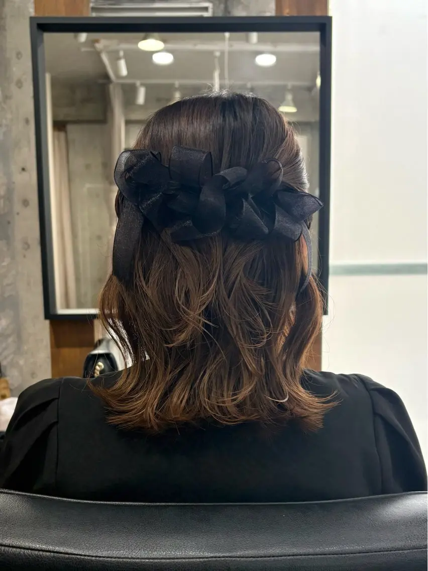 ミディアム ヘアアレンジ ハーフアップ ヘアセット 🍃YURI 🍃のヘアスタイル