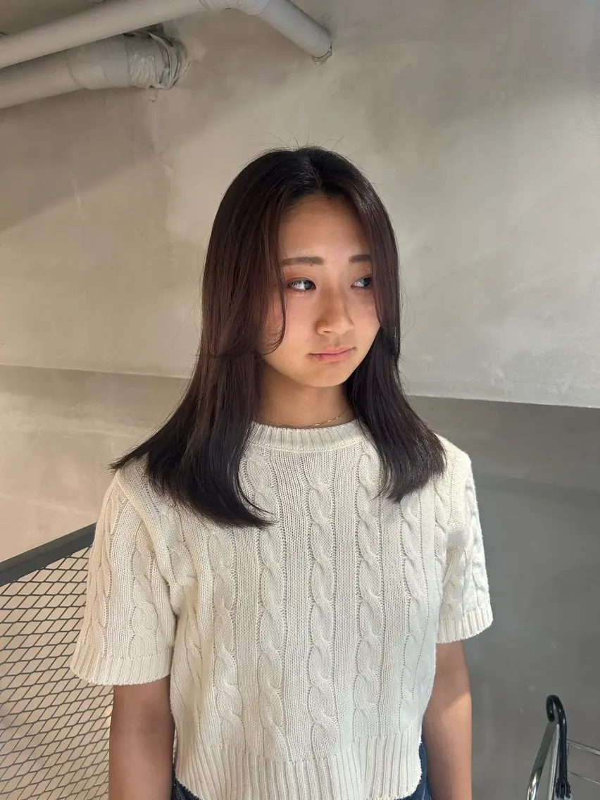 ミディアム カラー カット 透明感カラー🫧 nanohaのヘアスタイル