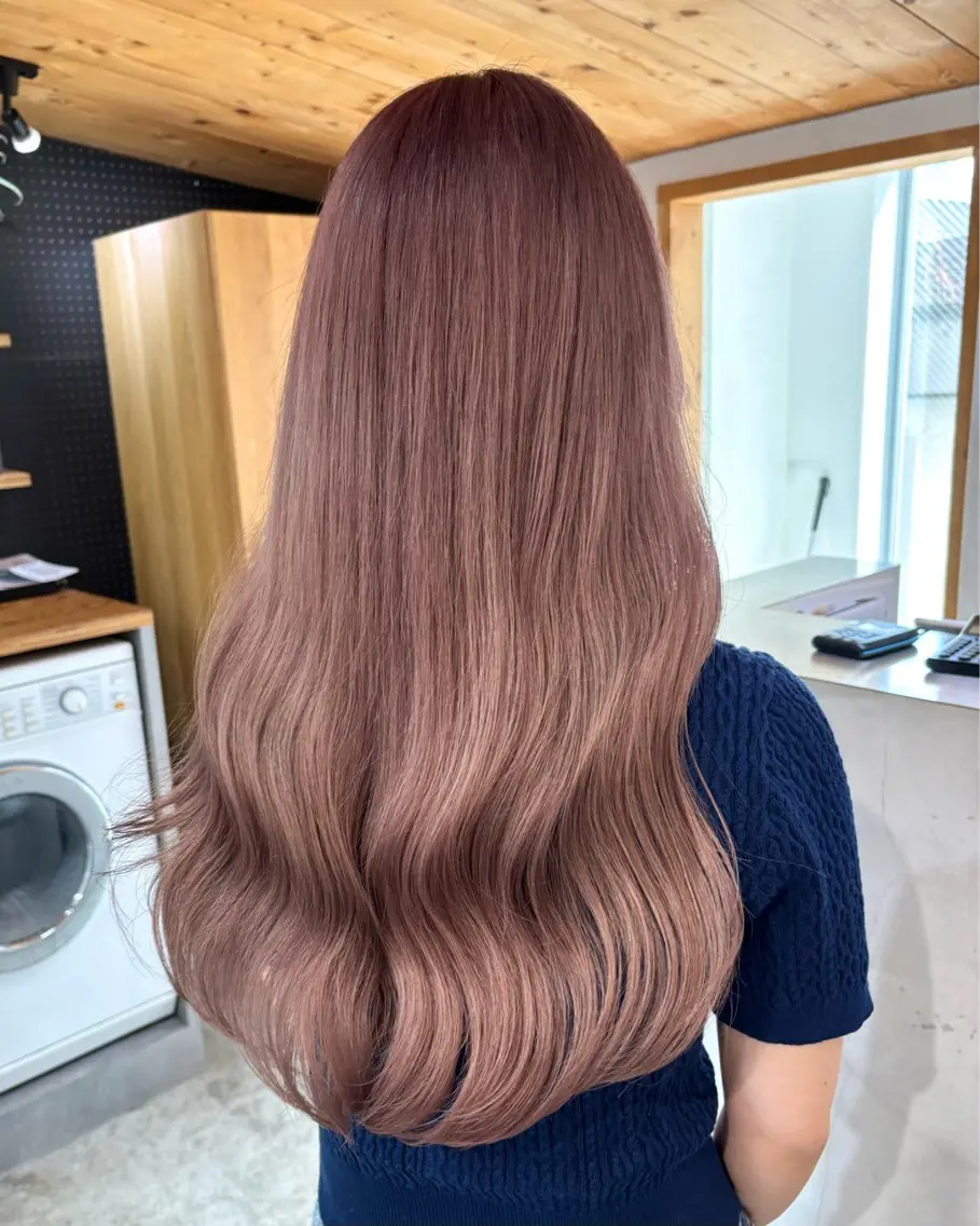 ロング カラー ヘアアレンジ ベージュカラー ブリーチ ブロンド ケアブリーチ ダブルカラー ヘアカラー 坂齋大地／レイヤー/ ミルクティーのヘアスタイル