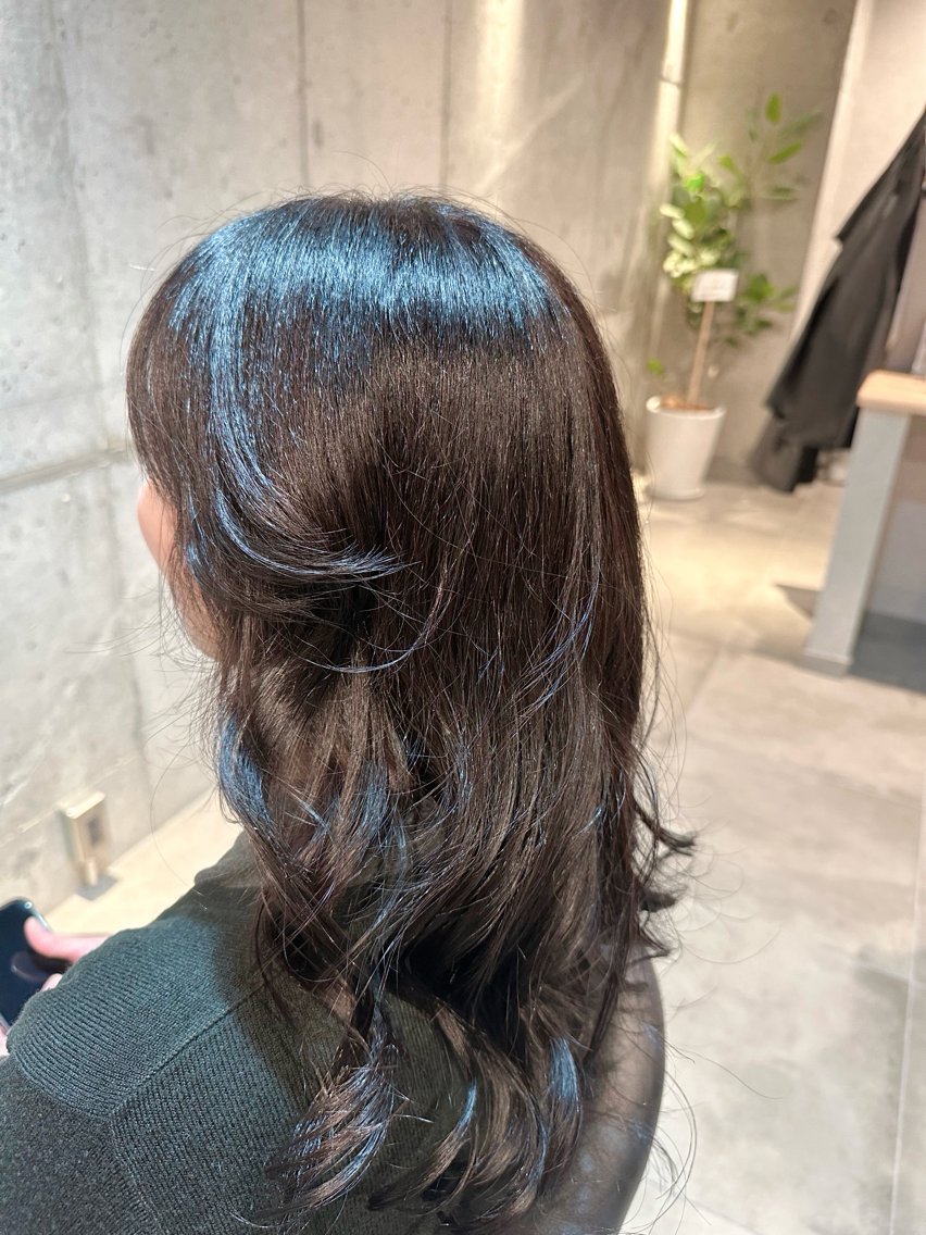 カラー ブルーカラー I’llまぃまぃ 南吹田️のヘアスタイル