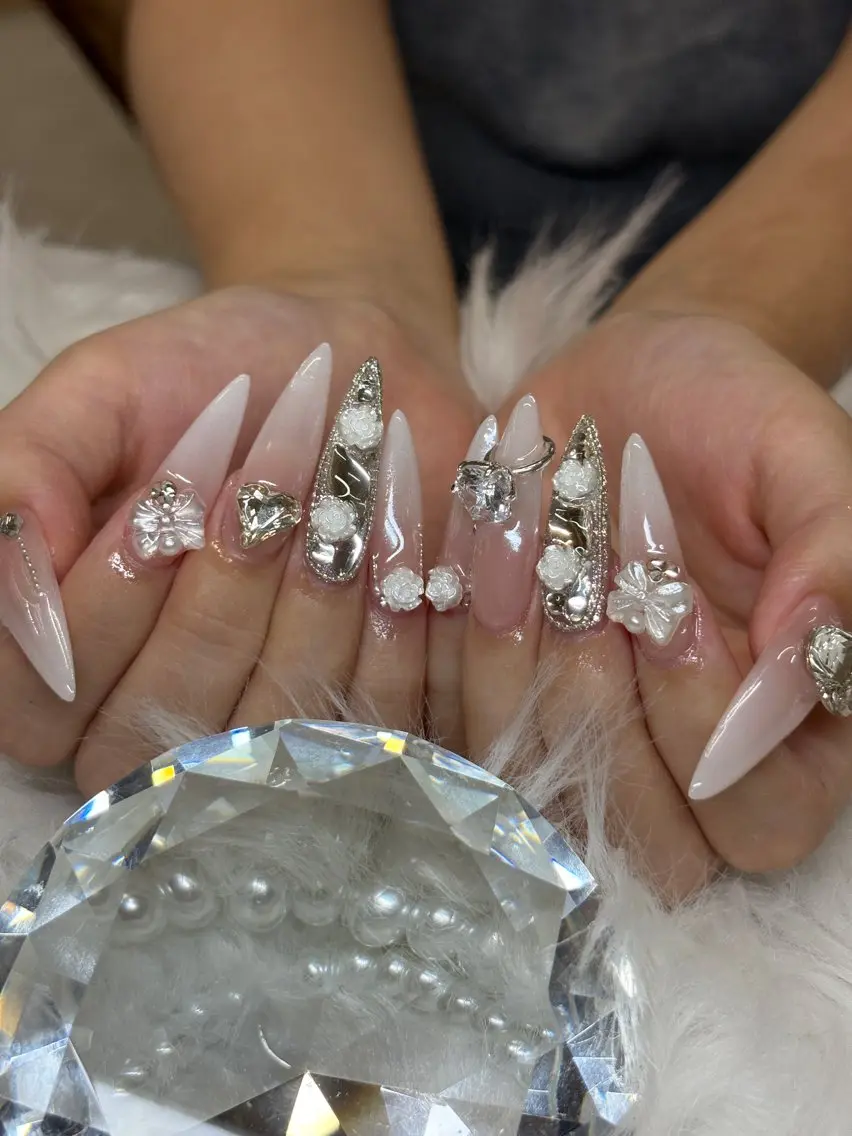 ネイル ハンドネイル SHION  のネイルデザイン