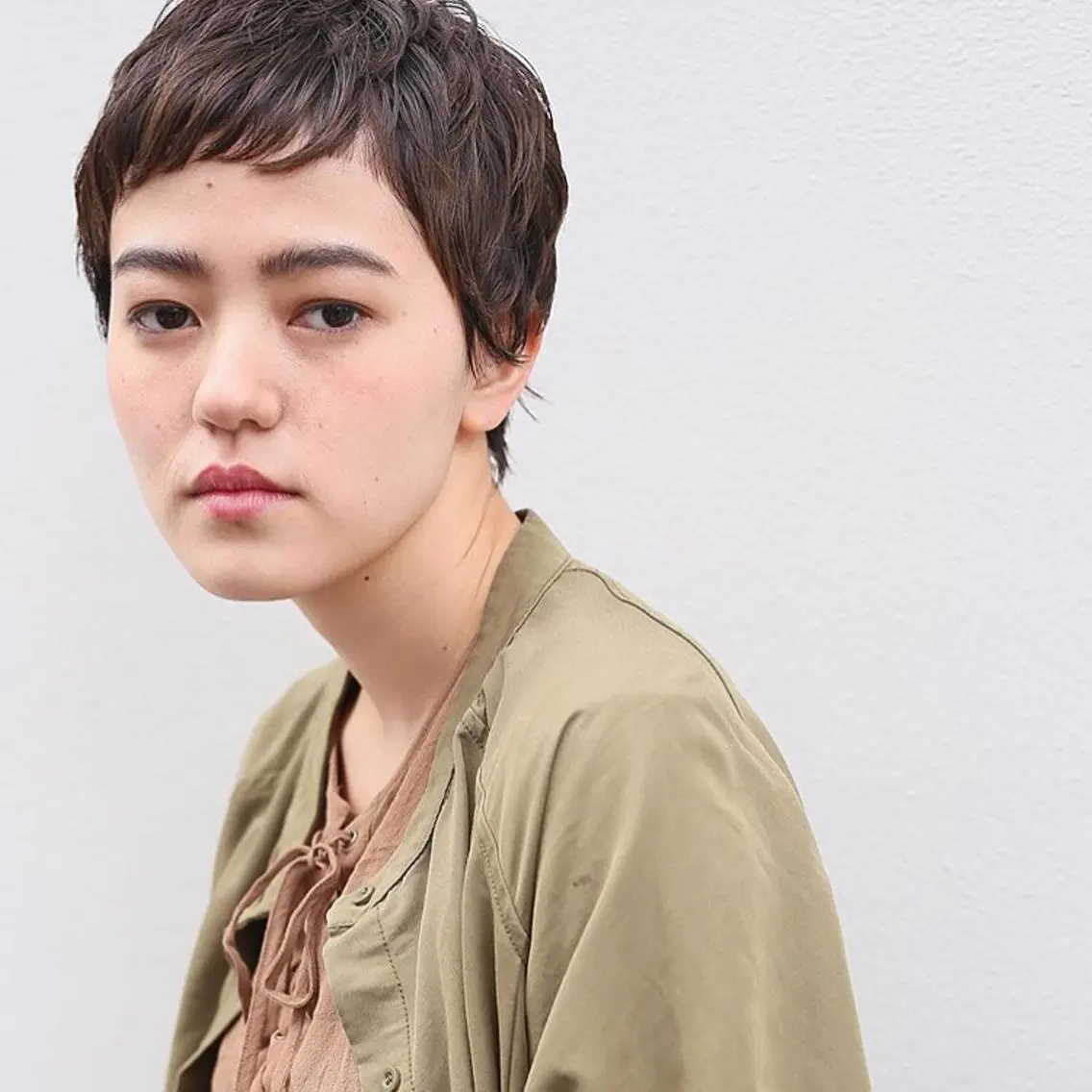 ショート カラー 坂本 裕介のヘアスタイル