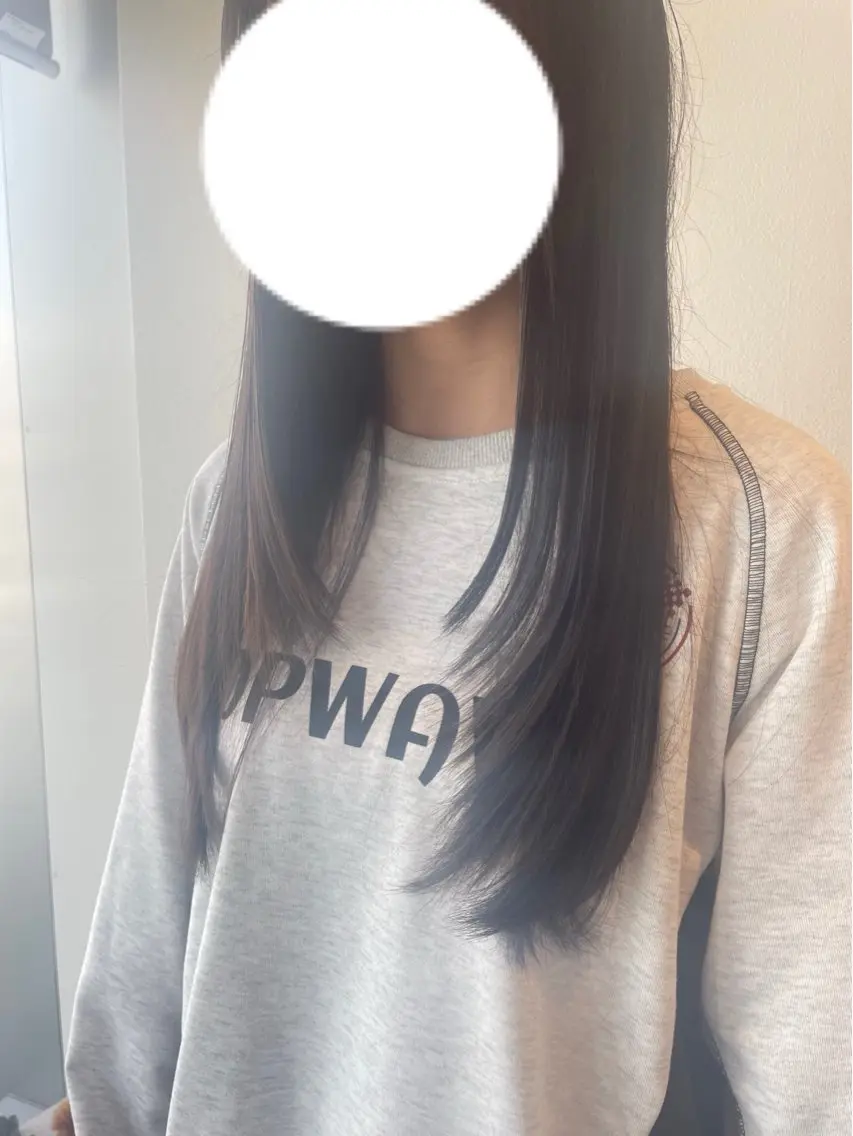 ロング 平 真亜里のヘアスタイル