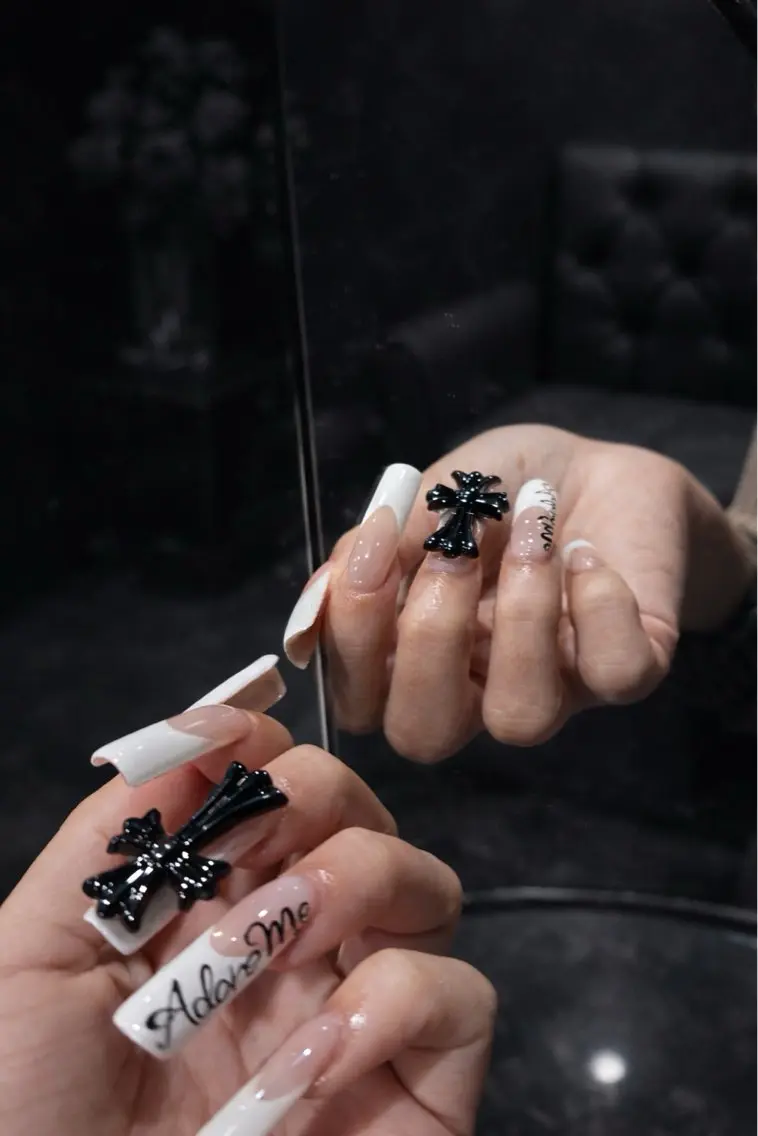 ネイル フレンチネイル ロングネイル スカルプネイル icy nail れいあのネイルデザイン
