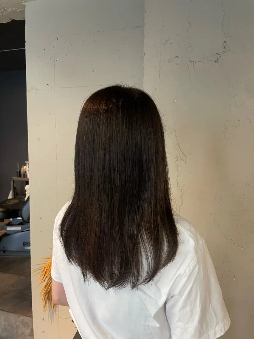セミロング ヘアカラー トリートメント 透明感・美髪 monsoワニベユナのヘアスタイル