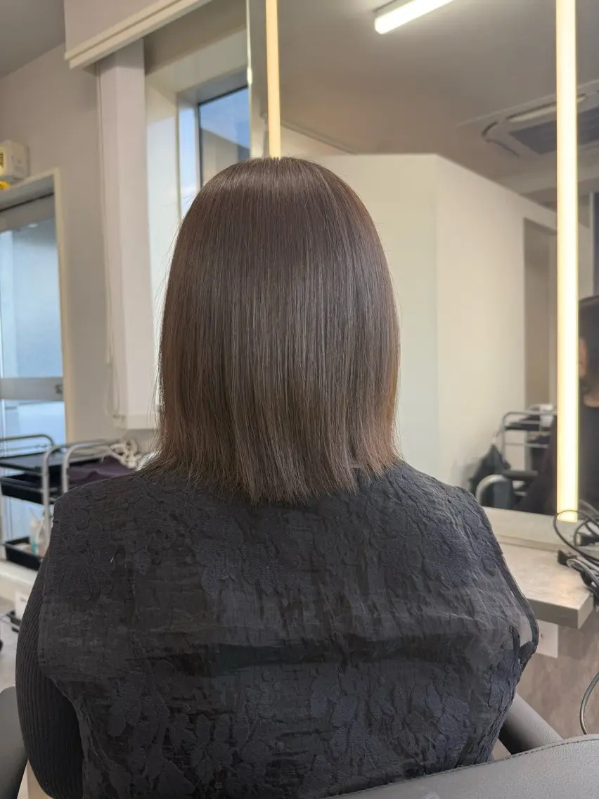 ショート カラー グレージュ オリーブグレージュ オリーブグレー トリートメント ヘアカラー トリートメント Kd /名古屋カラーモデルのヘアスタイル
