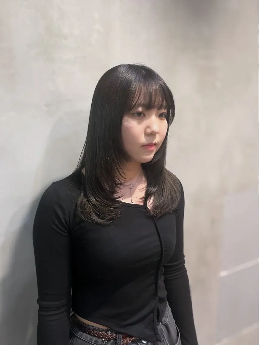セミロング カラー ヘアアレンジ ブリーチ 🫧艶髪矯正 髪質改善🫧 大介のヘアスタイル