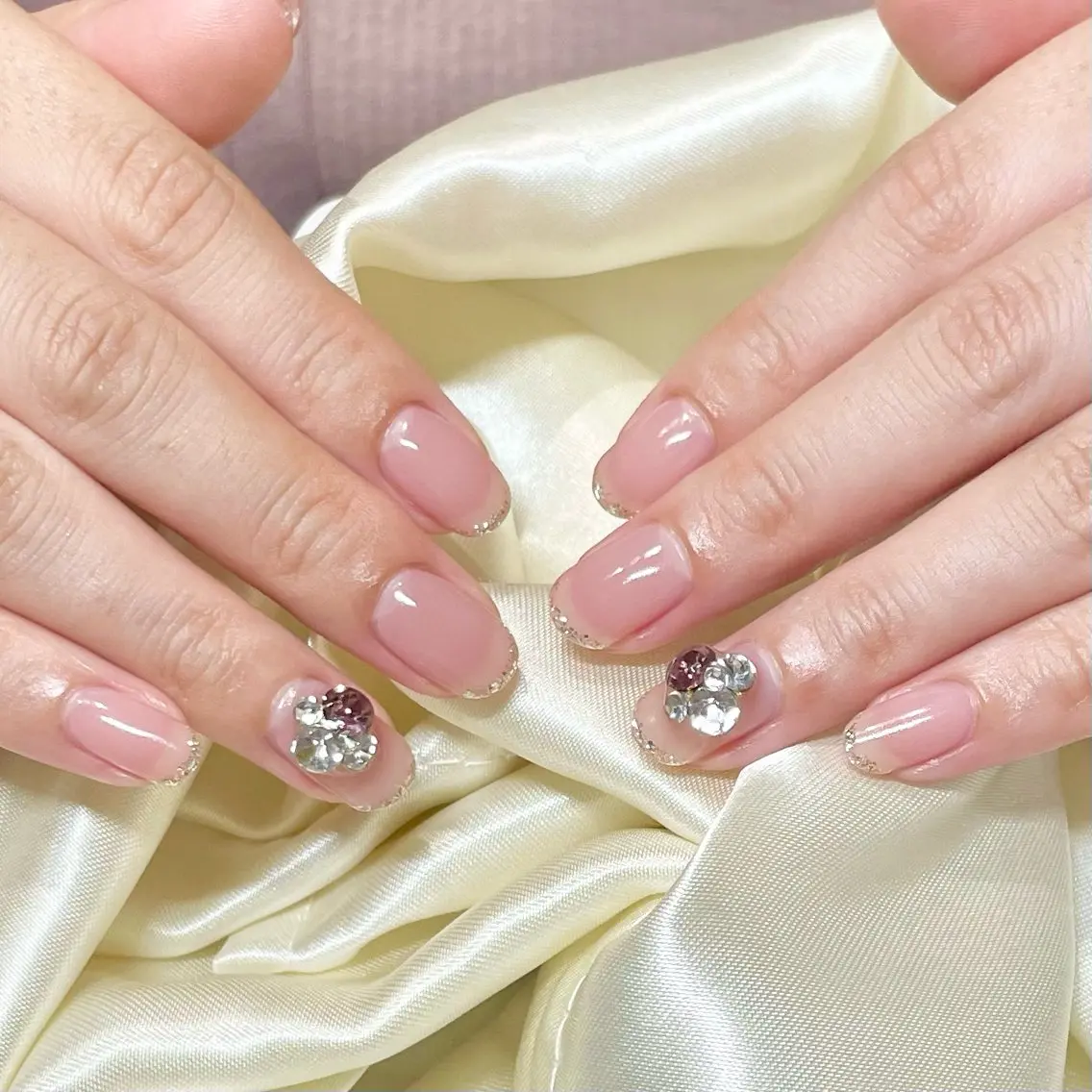 ネイル フレンチネイル シンプルネイル ストーンネイル Nail Salon Y.のネイルデザイン
