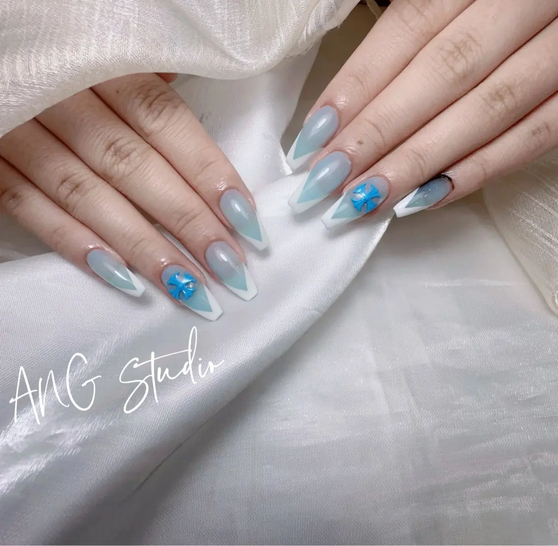 ネイル ハンドネイル ハンドケア ANG Studioのネイルデザイン