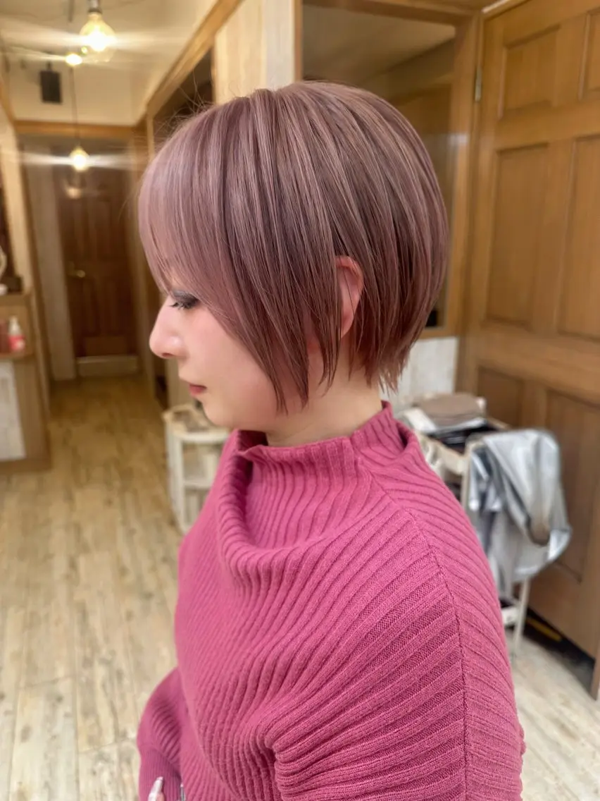 ショート カット ヘアカラー おのだ あやなのヘアスタイル
