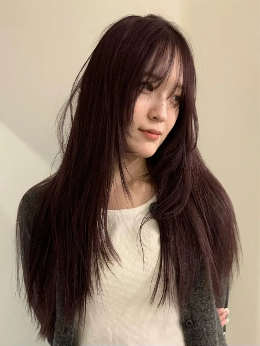 ロング カラー グレージュ ラベンダーカラー ラベンダーグレージュ ラベンダーグレー レイヤーカット カット ヘアカラー トリートメント 落合希 Olivebeigeのヘアスタイル