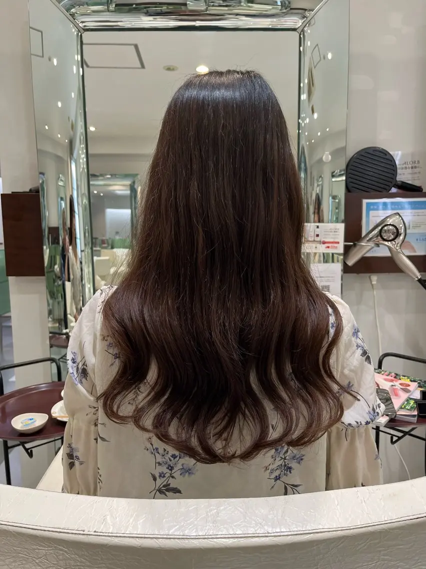 ロング パーマ カット パーマ トリートメント コテ巻き風パーマ 藤澤　知彌のヘアスタイル