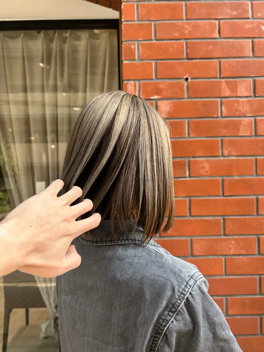 ミディアム カラー ベージュカラー ヘアカラー 保坂 駿太郎のヘアスタイル