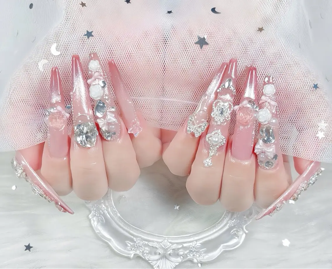 ネイル Rin Hana Nailのネイルデザイン