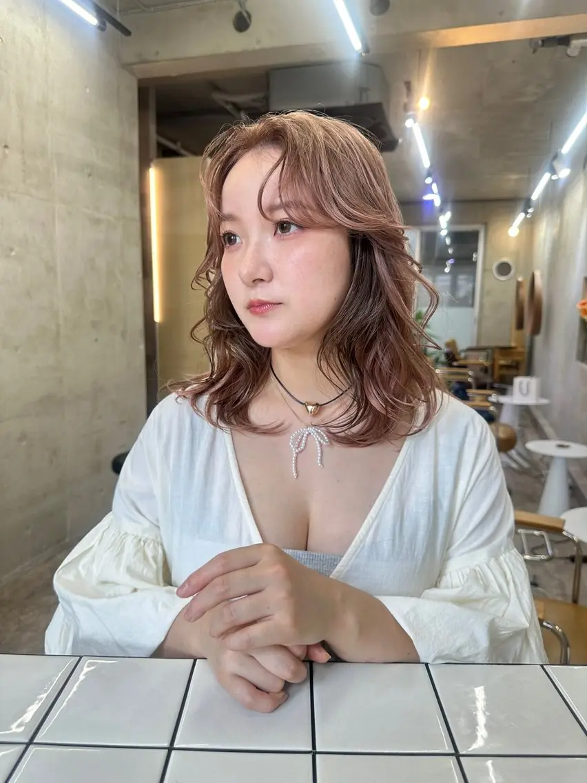 ミディアム カラー ベージュカラー ピンクカラー ピンクベージュ レイヤーカット カットモデル募集中 ／HARUKA🎀のヘアスタイル