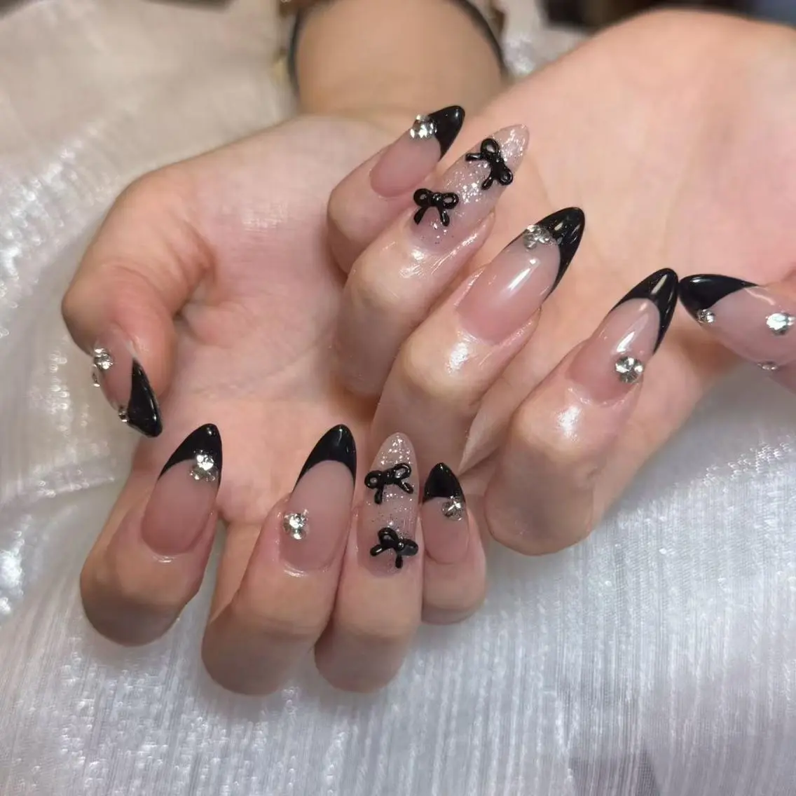 ネイル フレンチネイル ジェルネイル ガラスフレンチ 韓国ネイル マグネットネイル The Nail 新大久保店のネイルデザイン