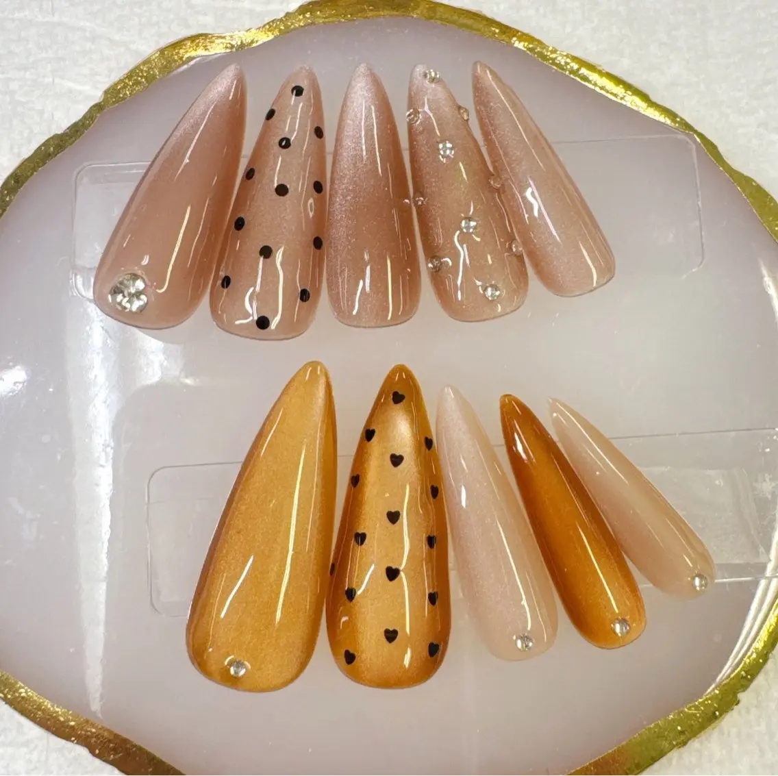 ネイル アートネイル べっ甲ネイル ボルドー ドット フットネイル Queeens nailのネイルデザイン