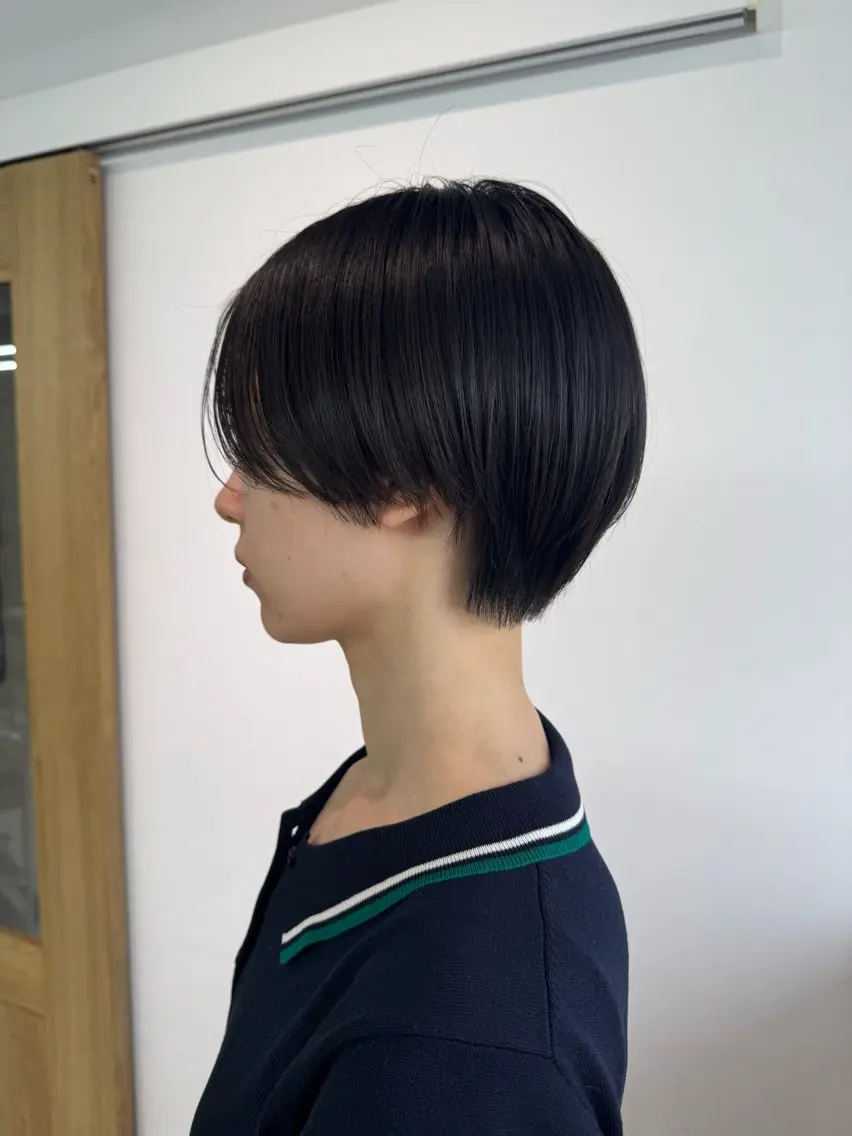 ショート カラー カット 顔周りレイヤー /kokoro🦮のヘアスタイル