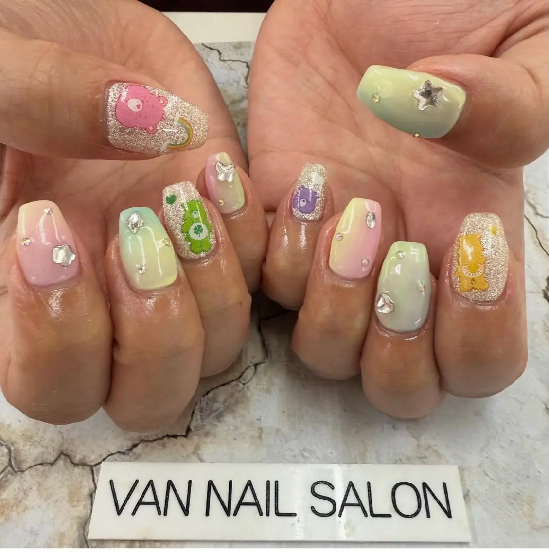 ネイル ハンドネイル Van Nail Salonのネイルデザイン