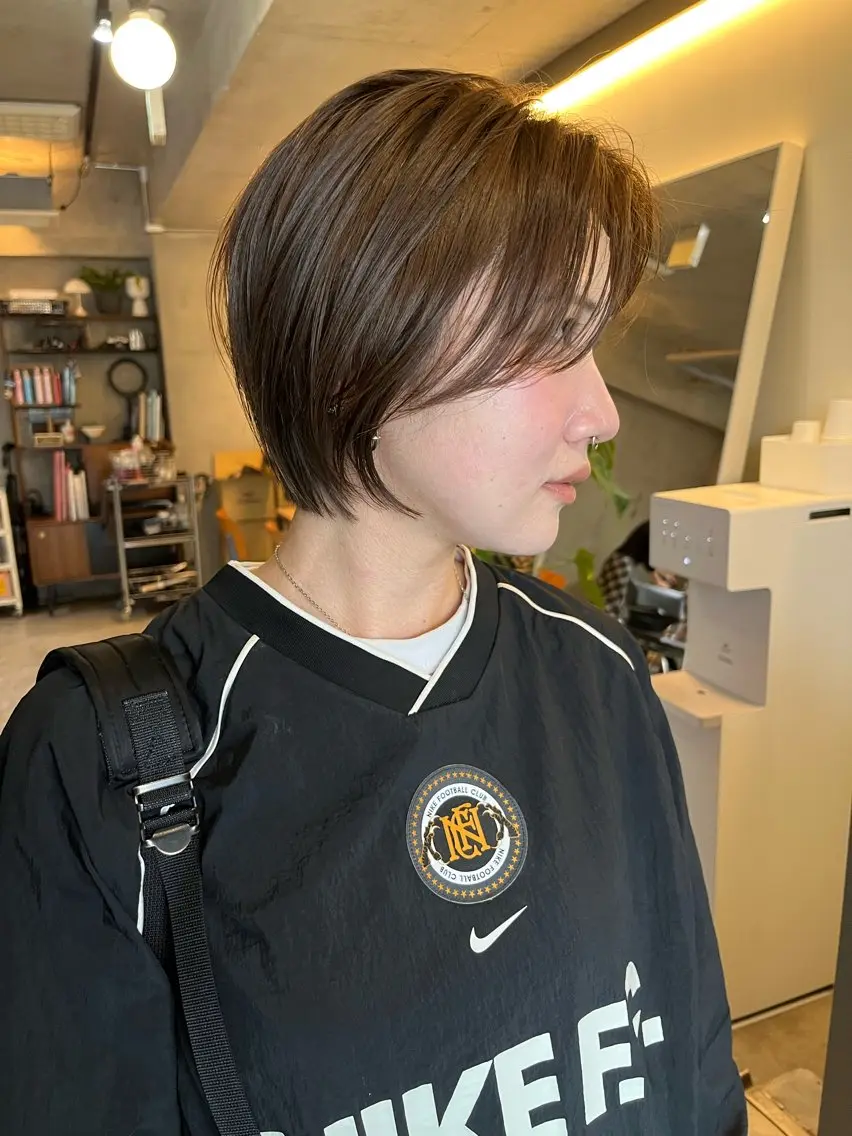 ショート カット レイヤーカット\ウル フ　chinatsuのヘアスタイル