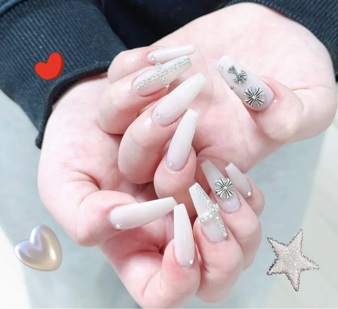 ネイル アートネイル オーロラネイル チークネイル フレンチネイル ガラスフレンチ 🎀🎀YooLi Nail Salonのネイルデザイン