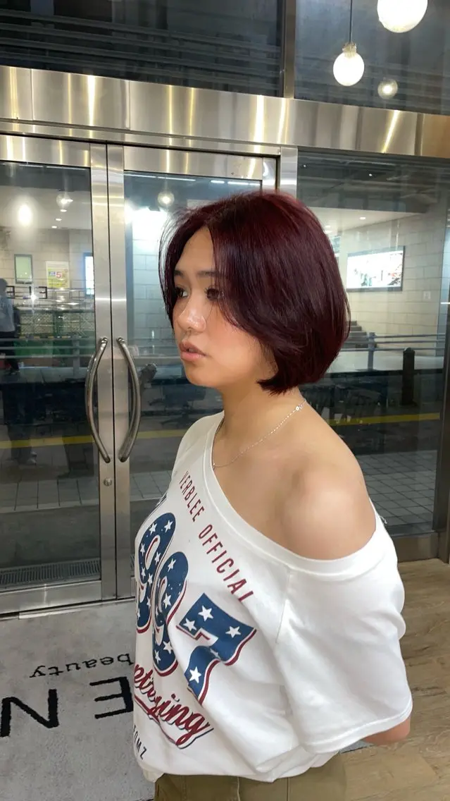 ショート カラー&ブリーチ kotojiのヘアスタイル