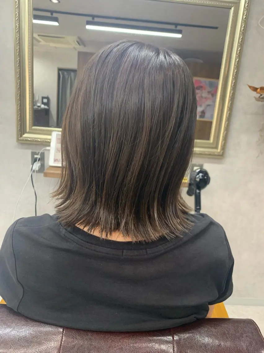 ミディアム カラー カット ヘアカラー トリートメント Lien 深井店のヘアスタイル