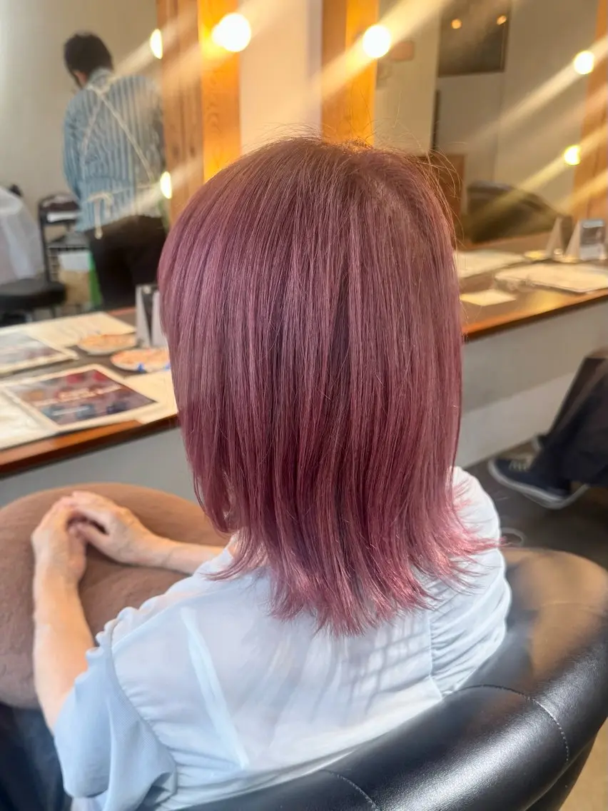 セミロング カラー ヘアカラー トリートメント BEHIND THE CURTAIN りこのヘアスタイル