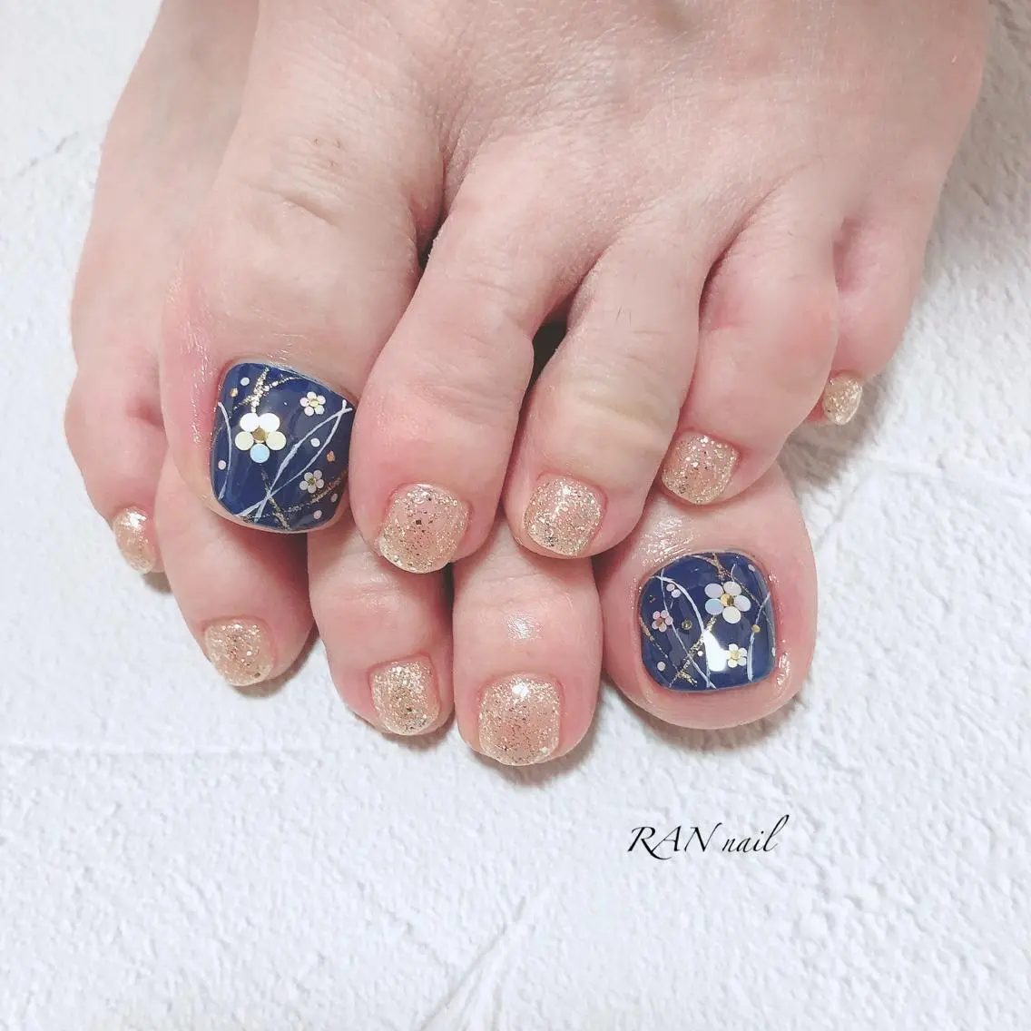ネイル 成人式 フラワーネイル 卒業式 おそろいネイル オフィスネイル ハンドネイル フットネイル RAN nailのネイルデザイン