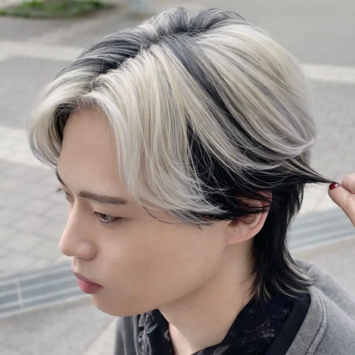ショート メンズ ヘアカラー ⭐️韓国ブリーチ 顔周りカット⭐️のヘアスタイル