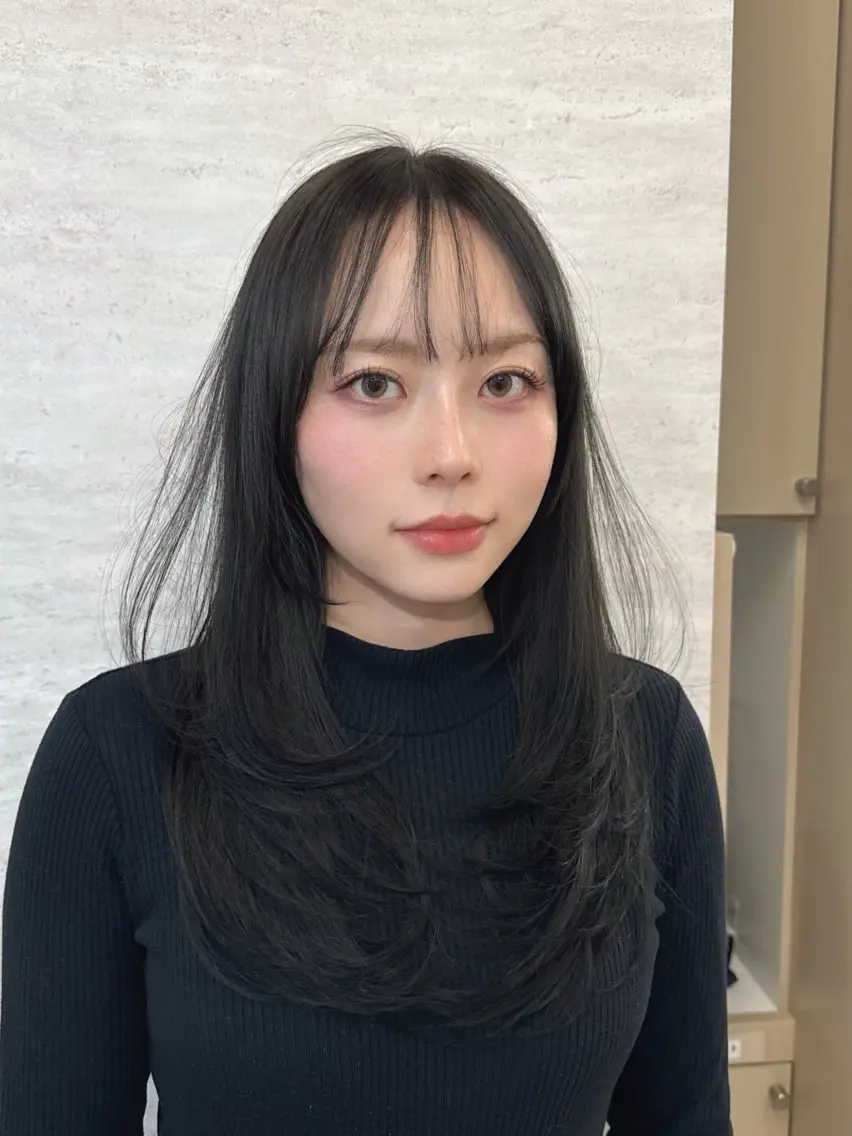 ロング カラー ヘアアレンジ カット ヘアカラー トリートメント 韓国レイヤーカット/ 儚げカラーチナツのヘアスタイル