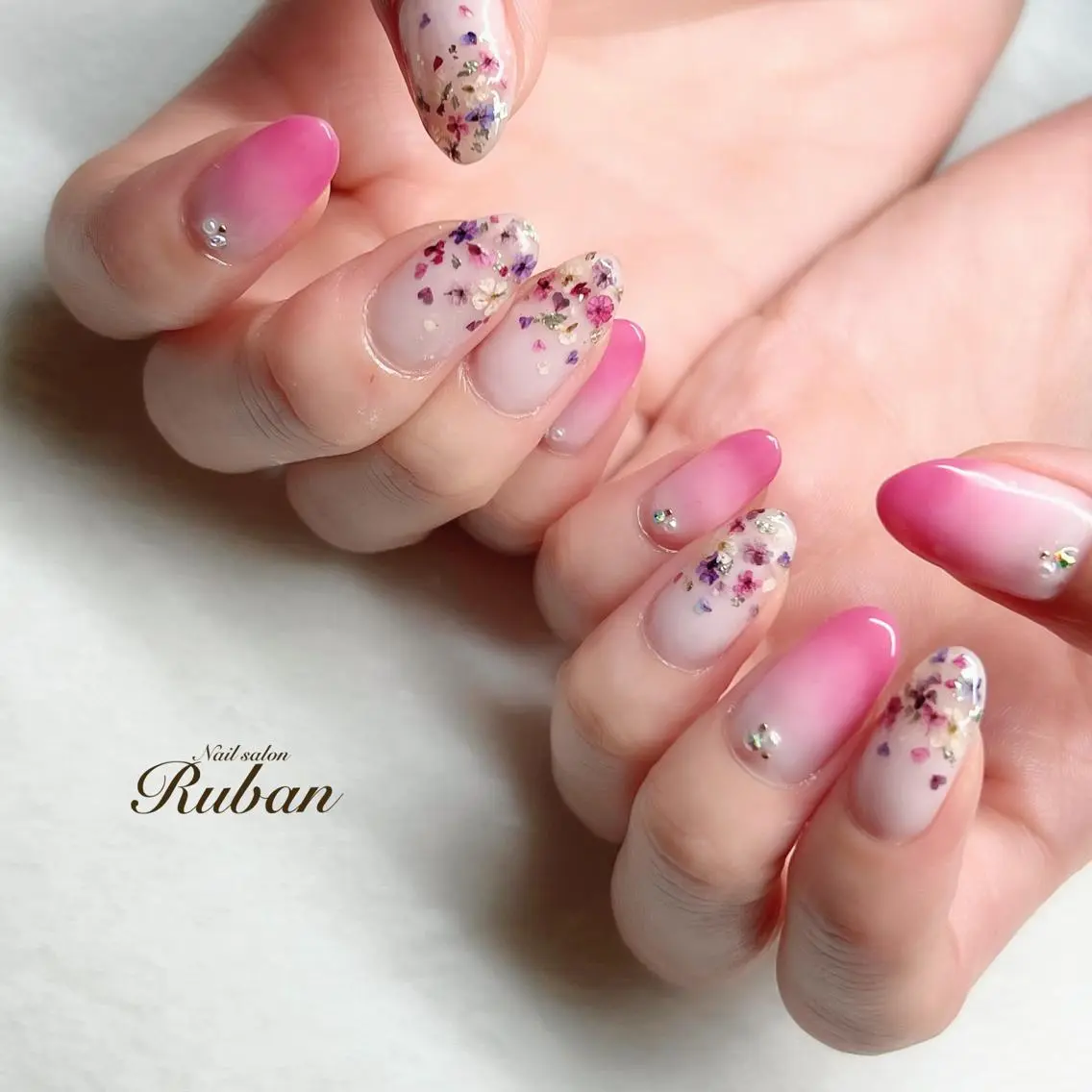 ネイル フラワーネイル グラデーション ピンク 春ネイル 夏ネイル Nail salon Rubanのネイルデザイン