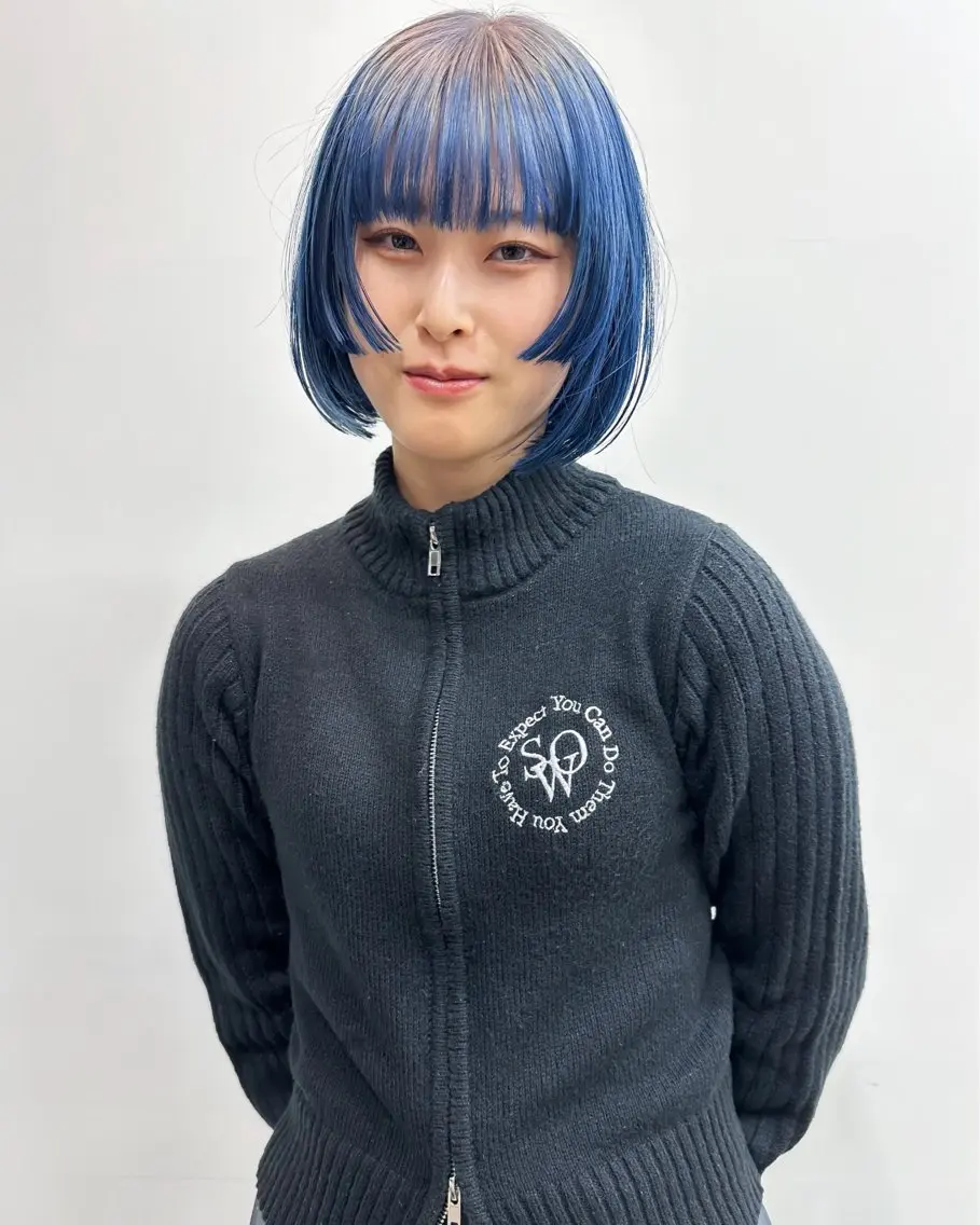 ショート カラー ブルーカラー シルバー ボブ 姫カット カット ヘアカラー 似合わせカット ケアパーマ喜来雅由のヘアスタイル