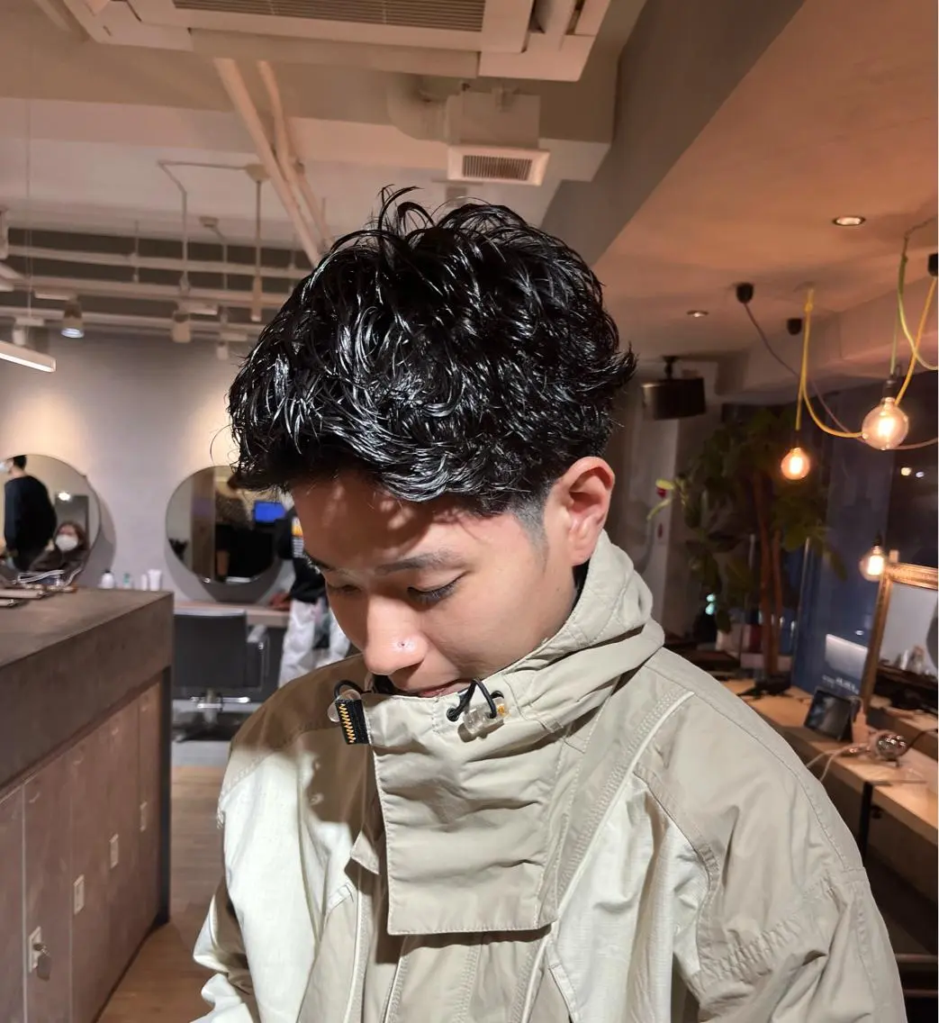 ショート パーマ メンズ カット パーマ SCENEbyRAD helmのヘアスタイル