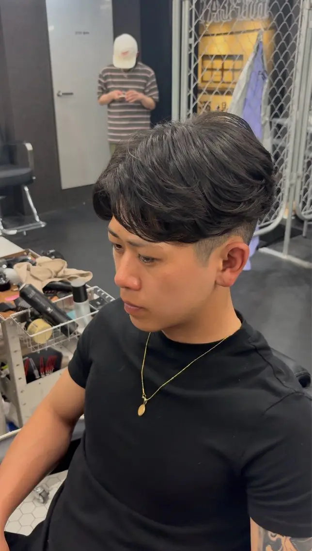パーマ メンズ 刈り上げ カット パーマ RIPLAY/草津 田中凜鳳のヘアスタイル