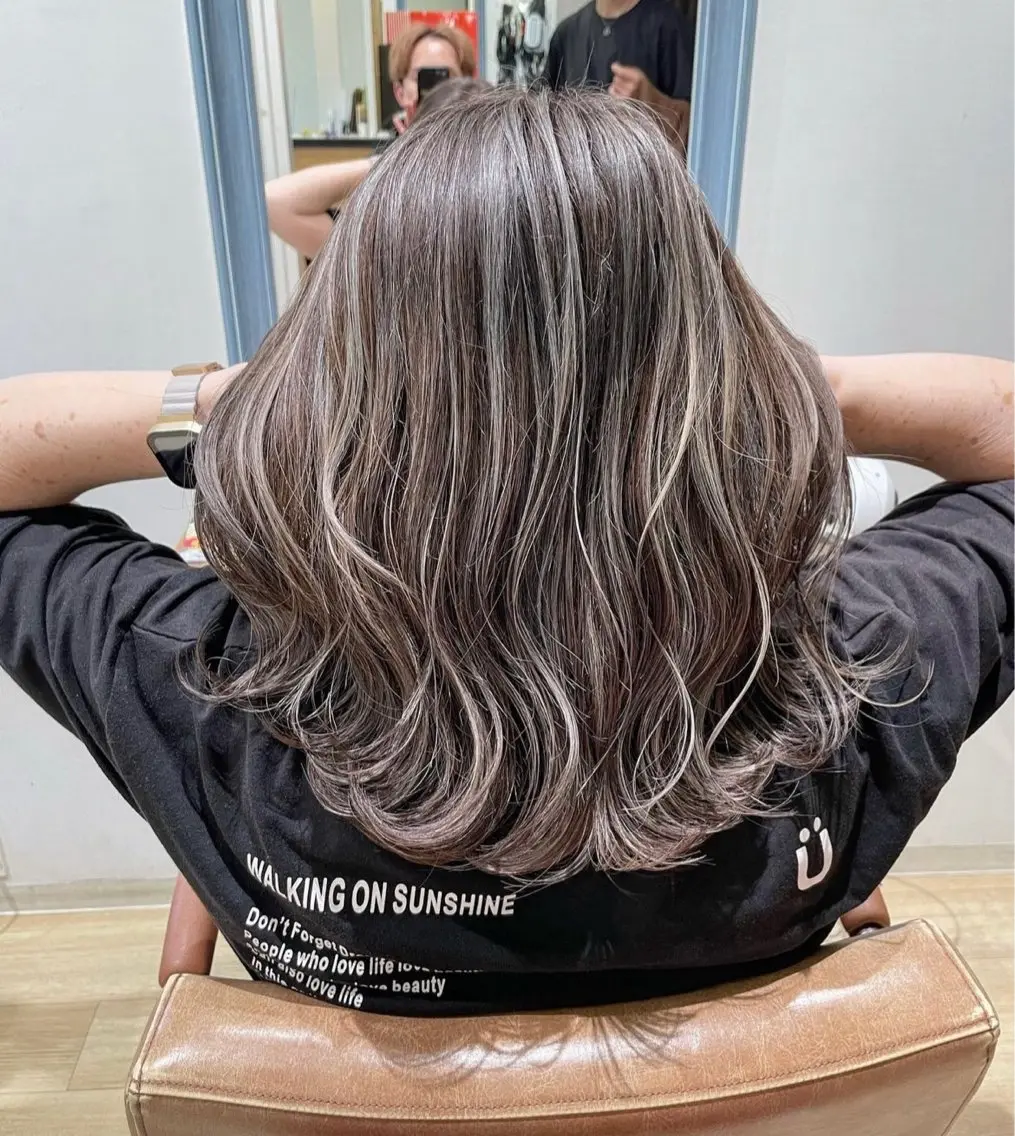 セミロング カラー カット 縮毛矯正 KAORI/ 髪質改善ストレートのヘアスタイル