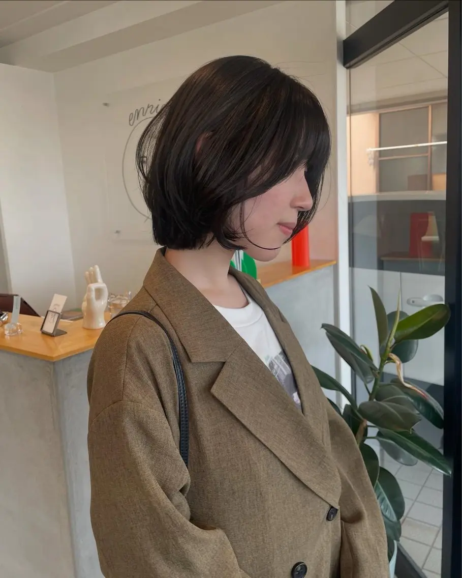 ショート レイヤーカット 前川 瑞希のヘアスタイル